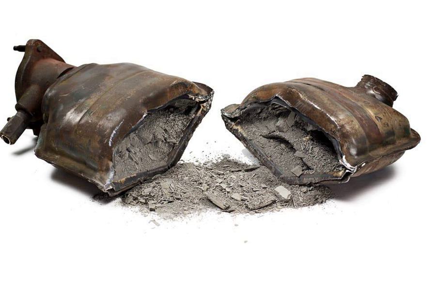 عوارض حذف کاتالیزور